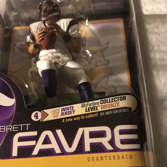Brett Favre Minnesota Vikings McFarlane Toy (Chaser) - Picture 2 of 4